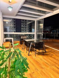 Cobertura na Praia da Enseada-Guarujá 180m2 10 hospedes