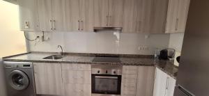 PRIMERA LÍNEA, PISCINA, WiFi, PÁDEL y más! #2