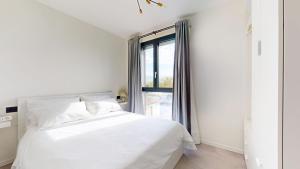 Baia Medea Splendido e Nuovissimo Attico al 5to Piano