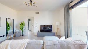 Baia Medea Splendido e Nuovissimo Attico al 5to Piano