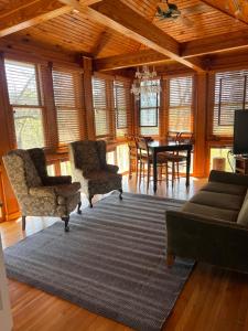 Downtwn Crystal Terrace Piedmont - 3hvězdičkové hotely ve městě Eureka Springs