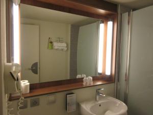 Hotels Campanile Bayeux : photos des chambres