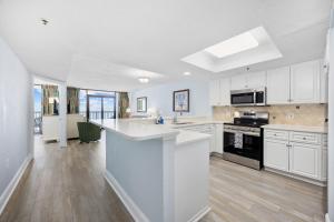 Charming 3BR 2BA Oceanfront Condo