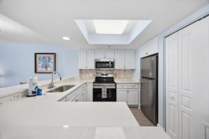 Charming 3BR 2BA Oceanfront Condo