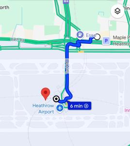 1-BR Flat next to Heathrow Airport London, 3-Beds, Free Parking