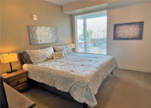 Luxury Condo in the Best Part of Downtown