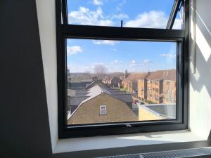Tooting Broadway Family Suite