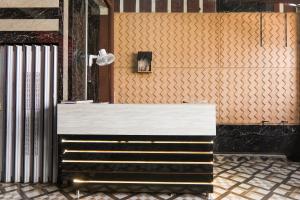 Hotel O Samrat