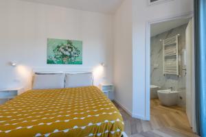 BMGA l Poppys Home Attic Vaticano