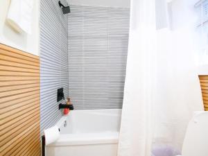 Luxury 3BR Apartment near NYC Modern Spacious & Stylish