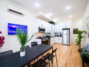 Luxury 3BR Apartment near NYC Modern Spacious & Stylish