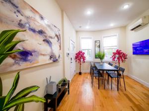 Luxury 3BR Apartment near NYC Modern Spacious & Stylish
