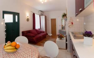 Apartments Leo