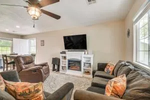 Coulterville Home with Gazebo Near Lakes and Hiking! - La Grange