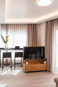 Luxurious T2 Varandas Apartment XIII