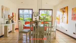 Casa de Praia no Guaruja com SPA e Piscina