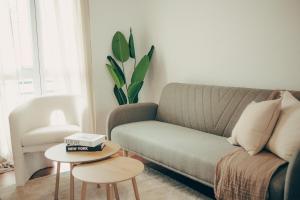 Azure Beachside Apartment - 50M from the Beach