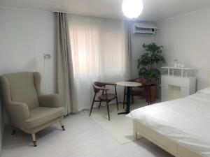 Stay In Itaewon