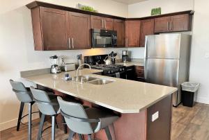 Luxury Condo in the Library Square District