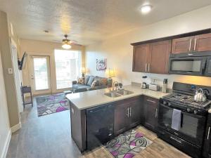 Luxury Condo in the Library Square District