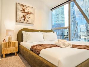 Stunning CBD Apt on Lv47 with Gym, Pool & Study Desk