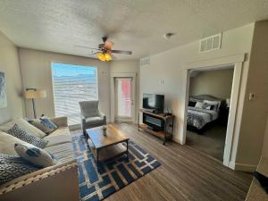 Downtown Condo with Mountain Views