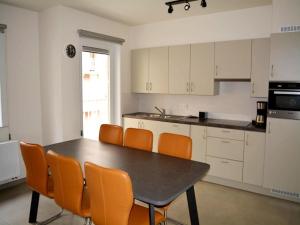 Duplex in Middelkerke near Sea Wall & Center