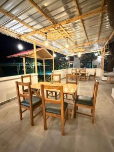 Karans Corbett Motel