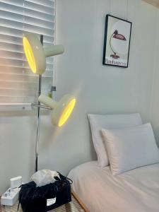 Hongdae station 5min Full option