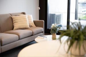 Modern Chic 1-Bedroom Apartment with Parking