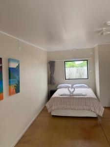 Beachcomber Lodge & Backpacker