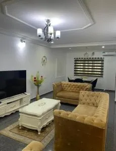 Dee & Dee HOMES - Aba