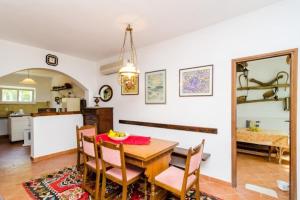 Holiday Home Field of Olives - Two Bedroom Holiday Home with Terrace