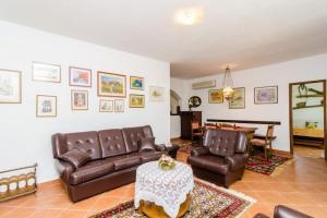 Holiday Home Field of Olives - Two Bedroom Holiday Home with Terrace