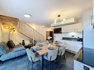 Appartement neuf 2 chambres près des pistes à Combloux avec parking - FR-1-560-158