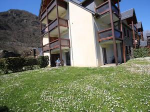 Appartement moderne 51m² à Luchon - 4 pers, Terrasse, Parking - FR-1-313-241