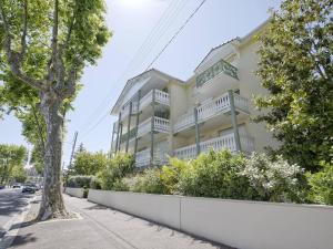 Arcachon: Appart T2 Résidentiel Près Plage, 2 Balcons - FR-1-433-137