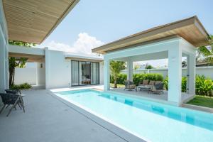 Mouana Breeze Mai Khao VIP 4-bedroom Pool Villa 9913
