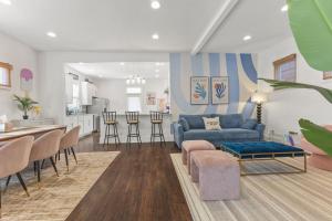 Stay and Play Indy - Indoor Fun - Great for Families - Sleeps 10