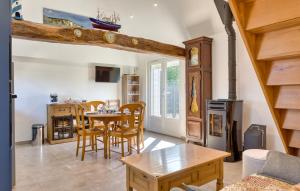 2 Bedroom Gorgeous Home In Offranville