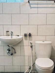 Umah Made Bali Home & Art Space With Kitchen