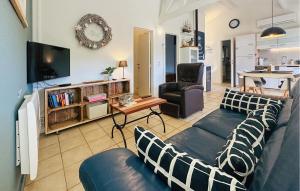 Beautiful Home In Bredene With Kitchen