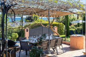 Villa Flore - Panoramic Sea View by Halldis