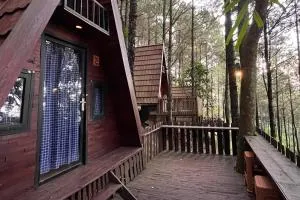 Alas Pacet by TwoSpaces, Mojokerto - Pacet