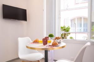 Le Suquet Entre Palais et Plages