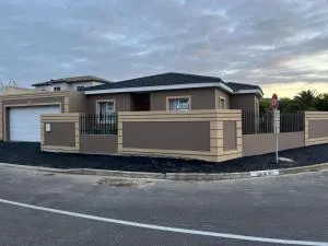 West Coast comfortable stays - Parklands