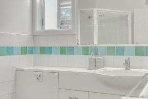 Boorolong 2 - Beachfront Bliss - Holiday Yamba
