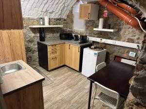 Suterénní byt na Hejtmánce v Mladé Boleslavi u letiště