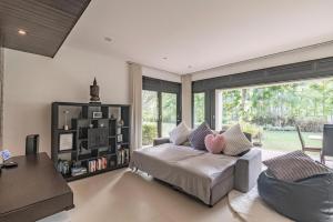 3BR Casa Oasis - Beachfront Home in Laguna & Layan Chom Tawan and Maan Tawan Residences