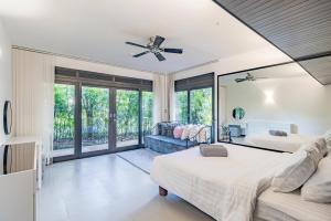 3BR Casa Oasis - Beachfront Home in Laguna & Layan Chom Tawan and Maan Tawan Residences